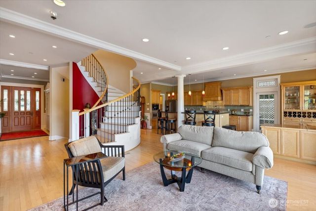 17319 191st Avenue NE, Woodinville, WA 98072