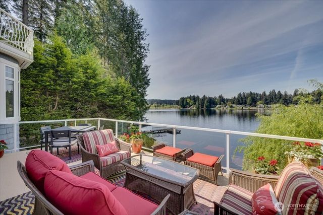 17319 191st Avenue NE, Woodinville, WA 98072