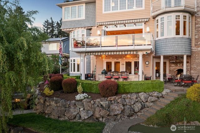 17319 191st Avenue NE, Woodinville, WA 98072