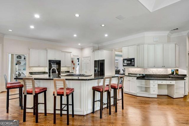 5950 Long Island Drive NW, Atlanta, GA 30328