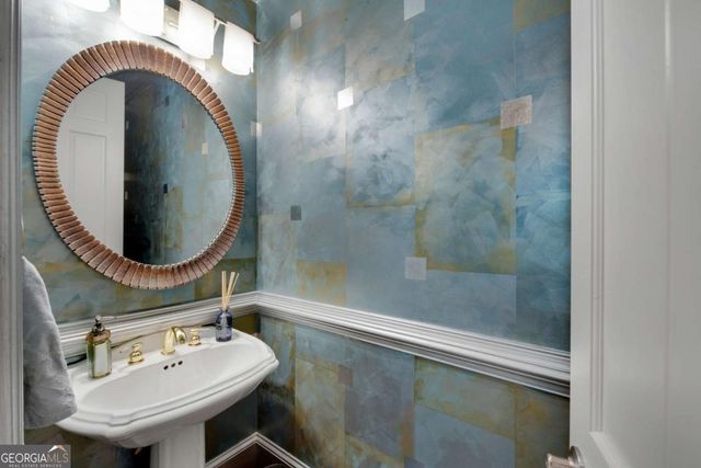 5950 Long Island Drive NW, Atlanta, GA 30328