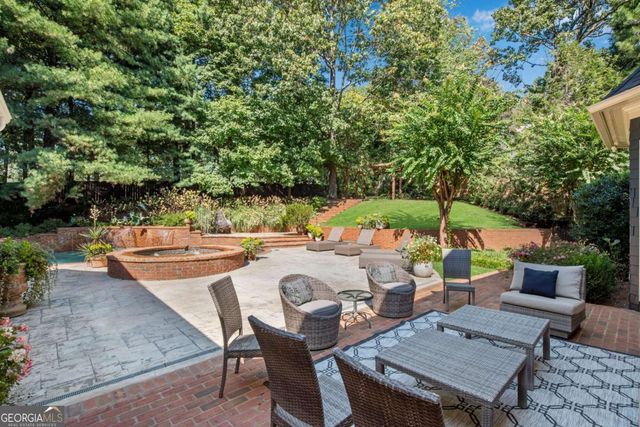 5950 Long Island Drive NW, Atlanta, GA 30328