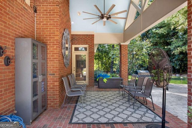 5950 Long Island Drive NW, Atlanta, GA 30328