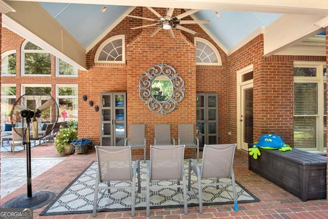 5950 Long Island Drive NW, Atlanta, GA 30328