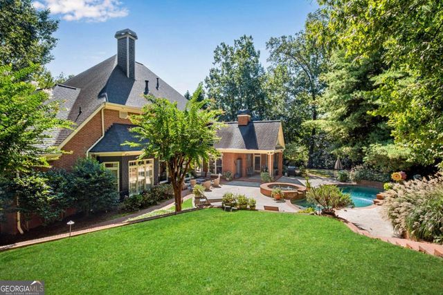 5950 Long Island Drive NW, Atlanta, GA 30328