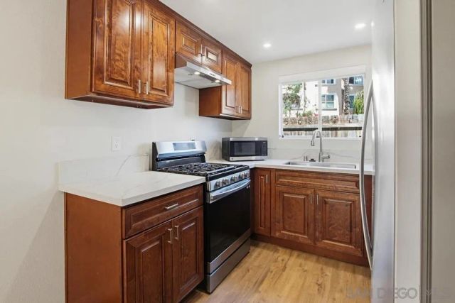 5130 N River Rd Unit B, Oceanside, CA 92057