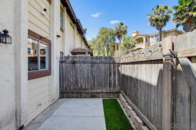 5130 N River Rd Unit B, Oceanside, CA 92057