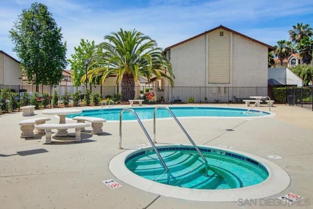 5130 N River Rd Unit B, Oceanside, CA 92057