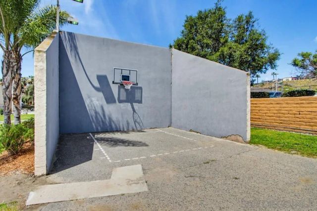 5130 N River Rd Unit B, Oceanside, CA 92057