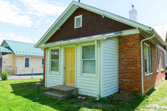 126 PARK BLVD, Staunton, VA 24401