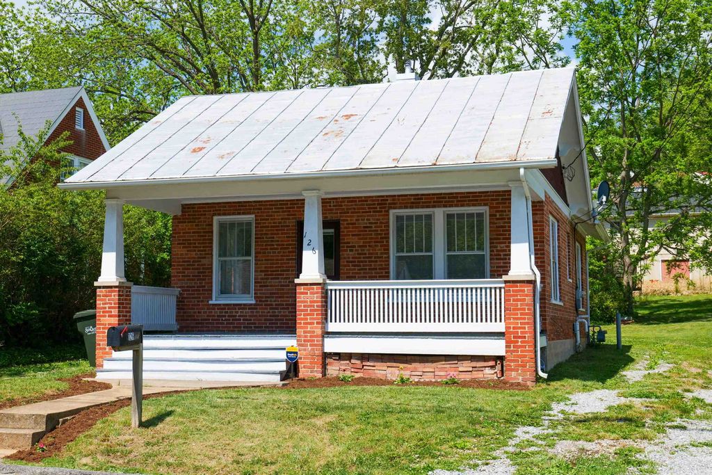 126 PARK BLVD, Staunton, VA 24401