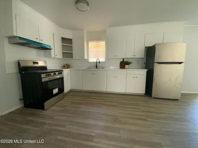 1210 Wooddell Drive, Jackson, MS 39212