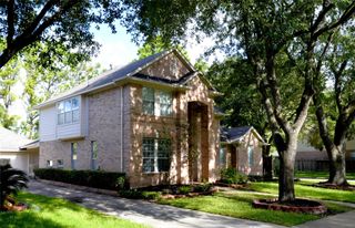 218 Heathbrook Lane, Houston, TX 77094