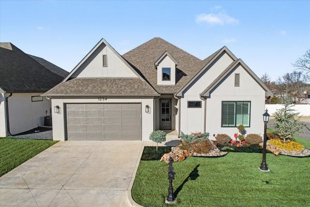 1234 N 71st Place, Broken Arrow, OK 74014