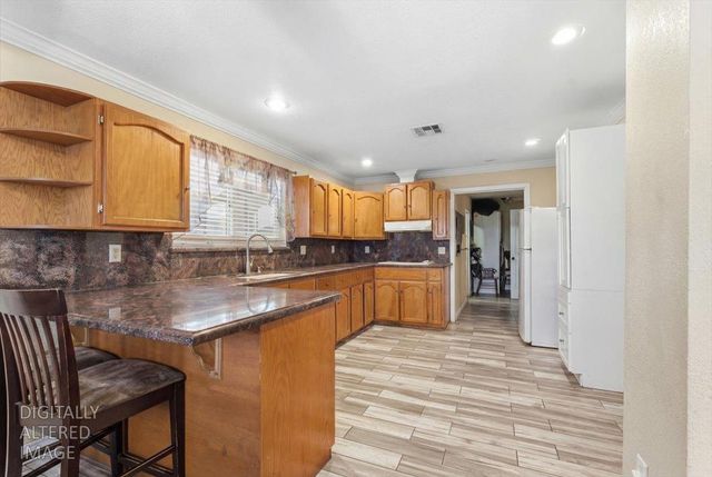 3902 ARCH Rd, Stockton, CA 95215