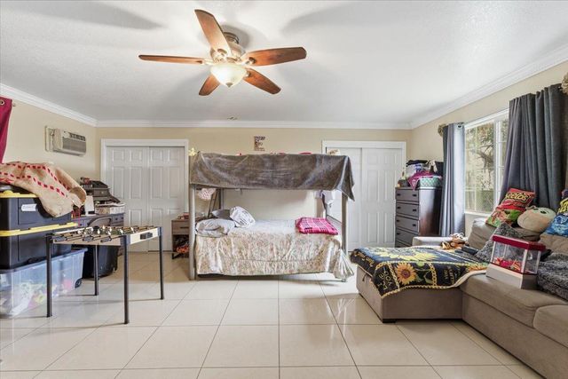 3902 ARCH Rd, Stockton, CA 95215