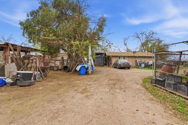 3902 ARCH Rd, Stockton, CA 95215