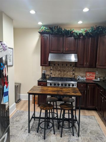 71 Longview Avenue, White Plains, NY 10605