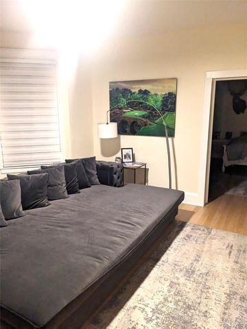 71 Longview Avenue, White Plains, NY 10605