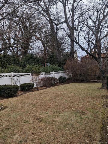 71 Longview Avenue, White Plains, NY 10605