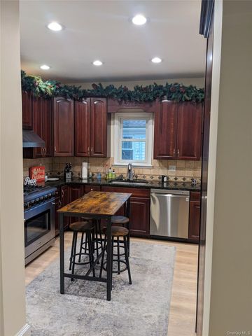 71 Longview Avenue, White Plains, NY 10605