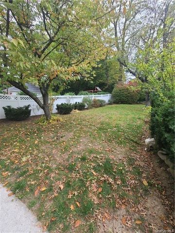 71 Longview Avenue, White Plains, NY 10605