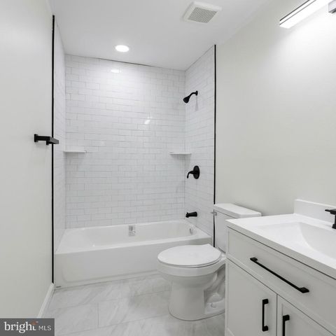 10605 BENCHMARK RD, Fredericksburg, VA 22408