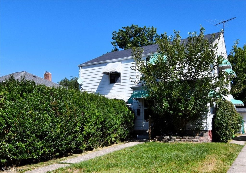 1427 E 252nd Street, Euclid, OH 44117