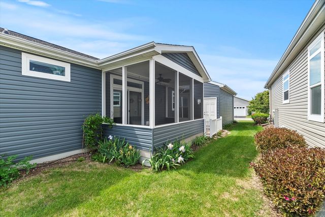 1405 Scenic View Lane, Grayslake, IL 60030