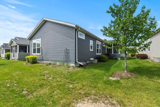 1405 Scenic View Lane, Grayslake, IL 60030