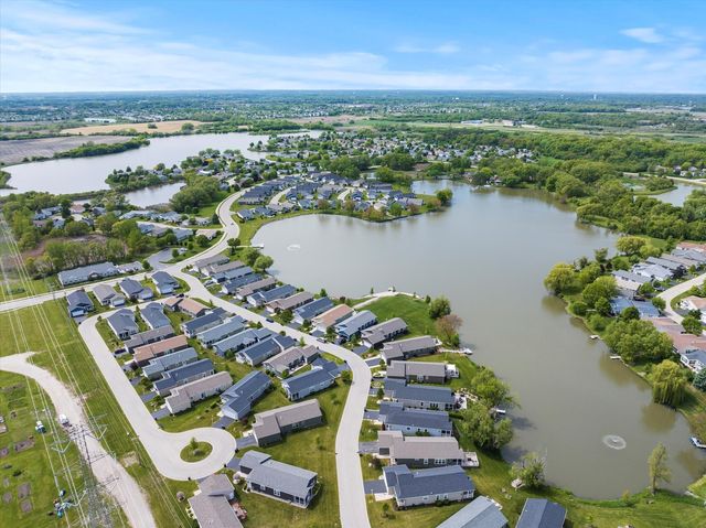1405 Scenic View Lane, Grayslake, IL 60030