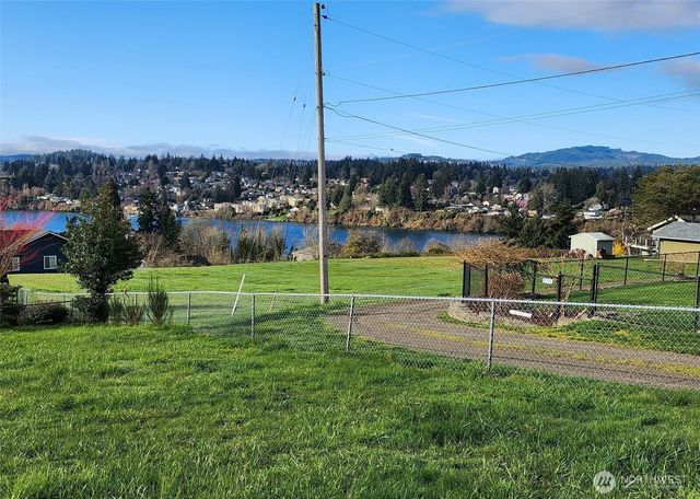 3023 Pawnee Drive, Bremerton, WA 98310