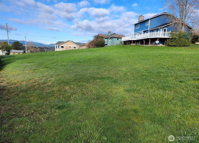 3023 Pawnee Drive, Bremerton, WA 98310
