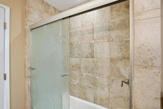 1226 Country Club, Escondido, CA 92029