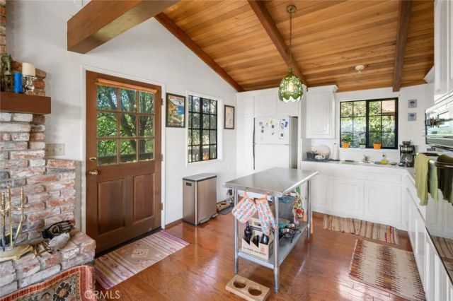 1799 Saint Thomas Avenue, Cambria, CA 93428