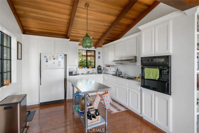 1799 Saint Thomas Avenue, Cambria, CA 93428