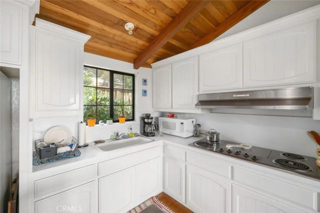 1799 Saint Thomas Avenue, Cambria, CA 93428