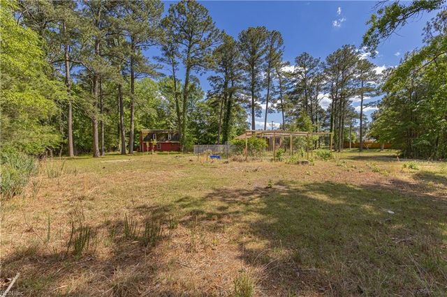 724 Bells Mill RD, Chesapeake, VA 23322
