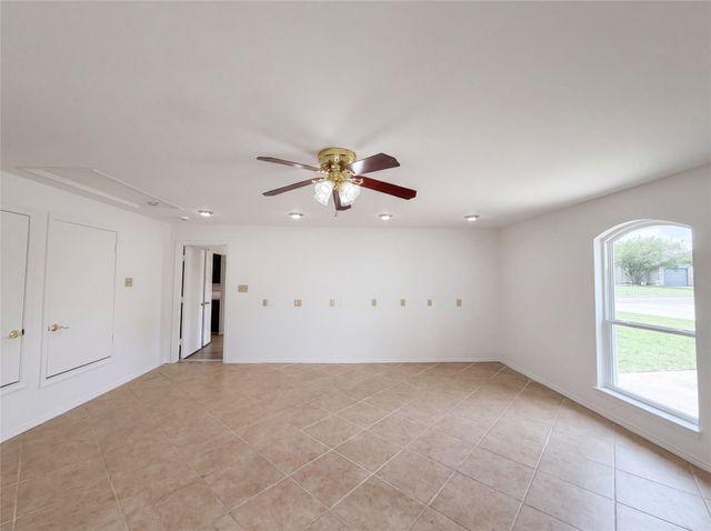 4700 Maryannes Meadow Drive, Fort Worth, TX 76135