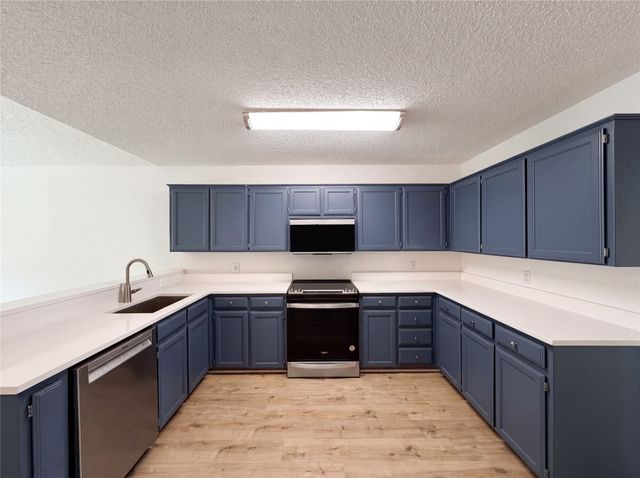 4700 Maryannes Meadow Drive, Fort Worth, TX 76135
