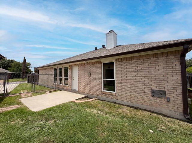 4700 Maryannes Meadow Drive, Fort Worth, TX 76135