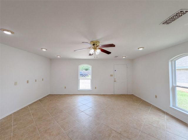 4700 Maryannes Meadow Drive, Fort Worth, TX 76135