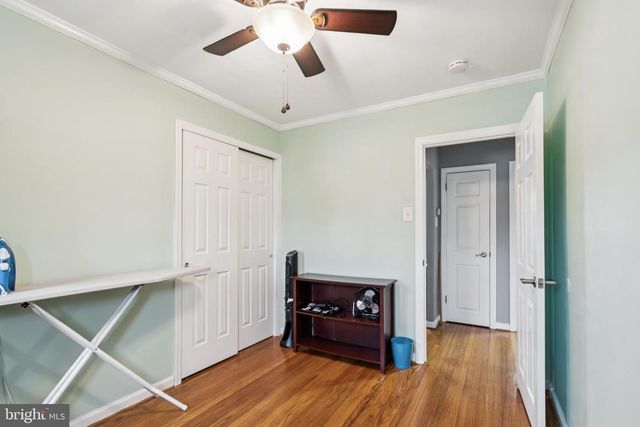 207 BAILEY AVE, Maple Shade, NJ 08052