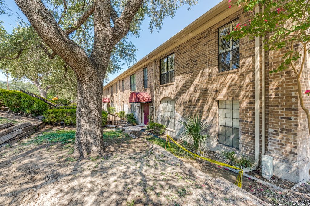 7926 Broadway Apt 108A, San Antonio, TX 78209