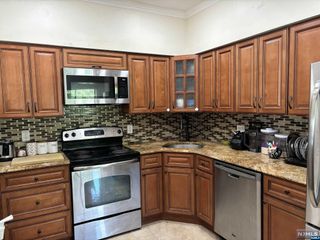 390 Gorge Road 301, Cliffside Park, NJ 07010