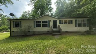 294 E Lester Lane, Hendersonville, NC 28739