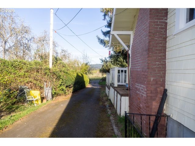 7801 Se 162ND Ave, Portland, OR 97236