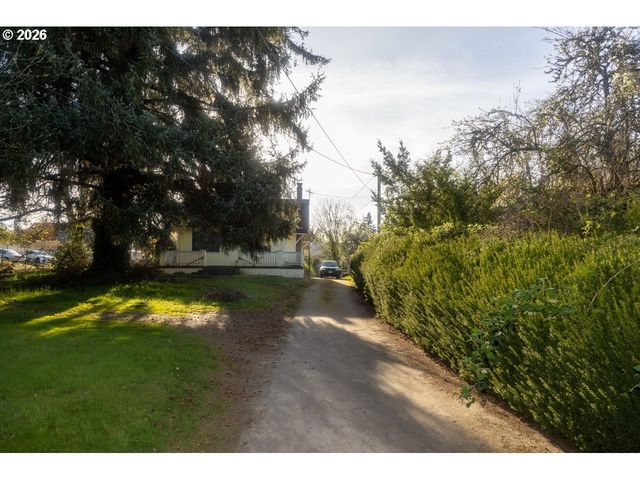 7801 Se 162ND Ave, Portland, OR 97236