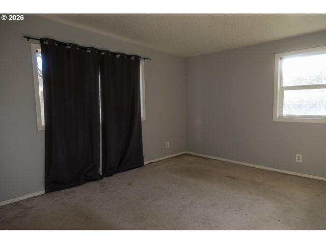 7801 Se 162ND Ave, Portland, OR 97236