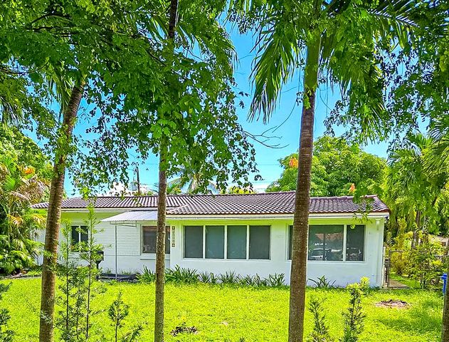 18321 NE 20TH Place, North Miami Beach, FL 33179
